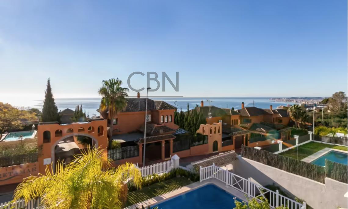 Villa con vistas al mar en venta Benalmádena