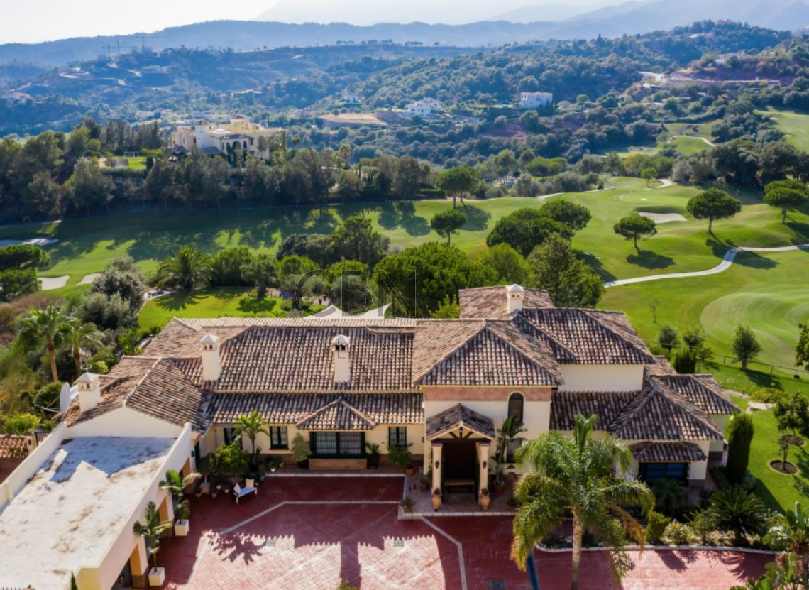 Villa en venta en Marbella Club de Golf Resort, Benahavis.