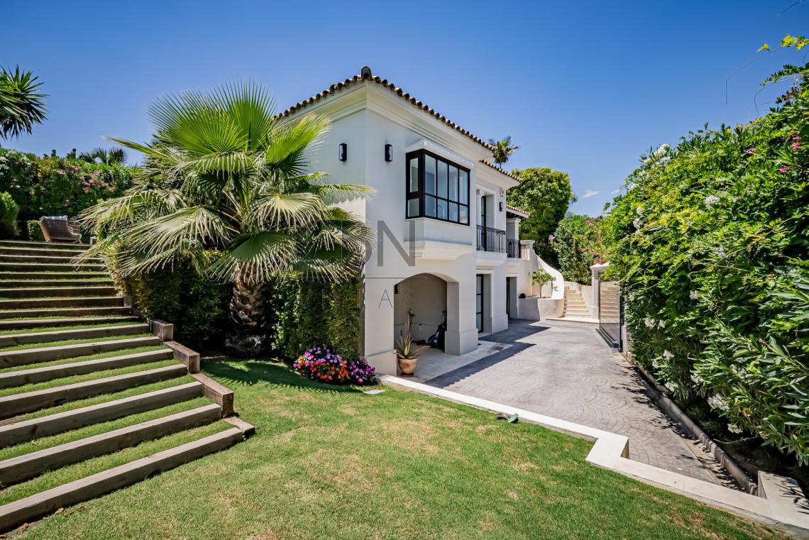 Villa en venta Nueva Andalucia, Marbella.