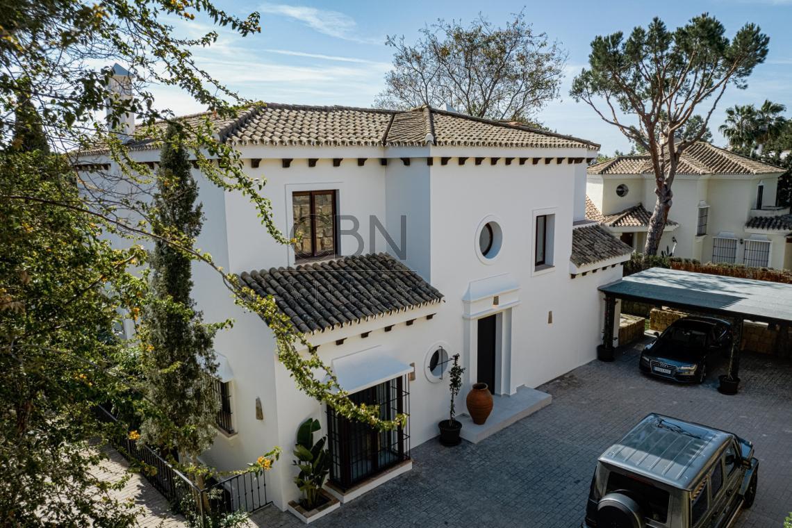 Villa en venta en las Chapas, Marbella.