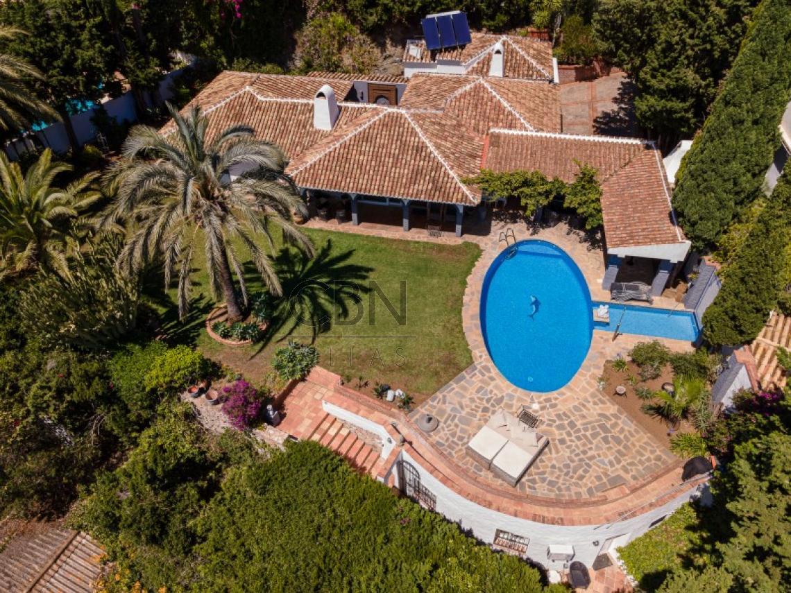 Estupenda Villa en venta en Capellanía, Benalmádena.